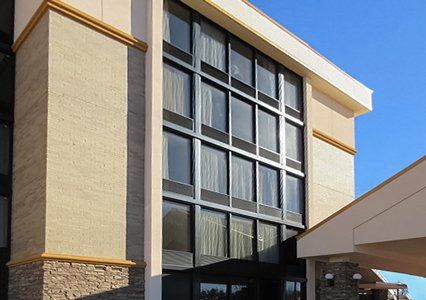 Americinn By Wyndham East Hotel