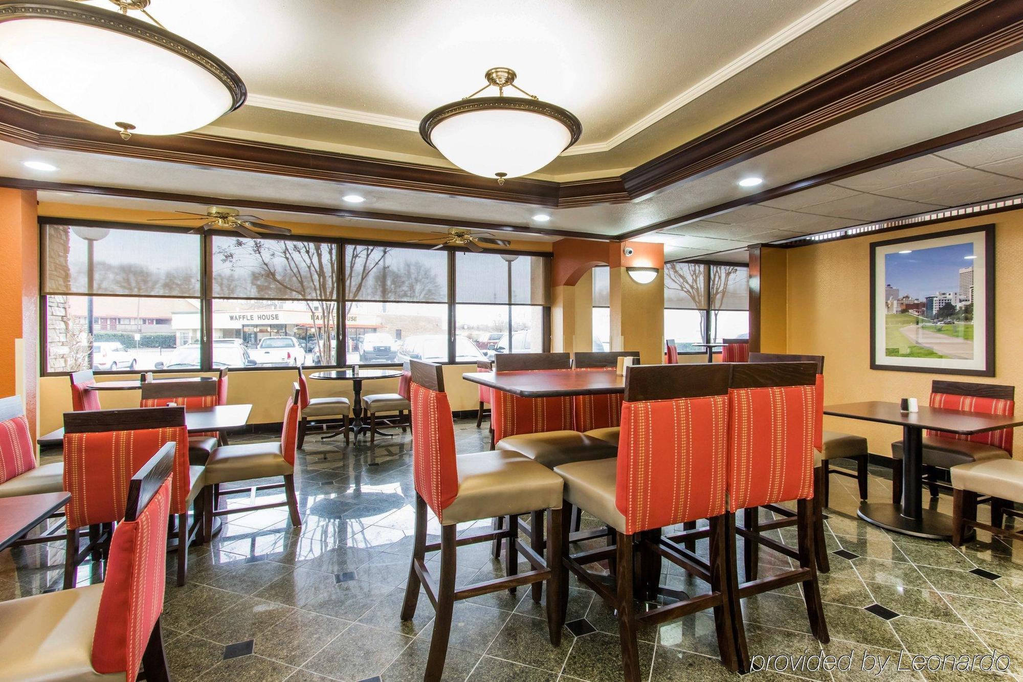 Americinn By Wyndham East Hotel