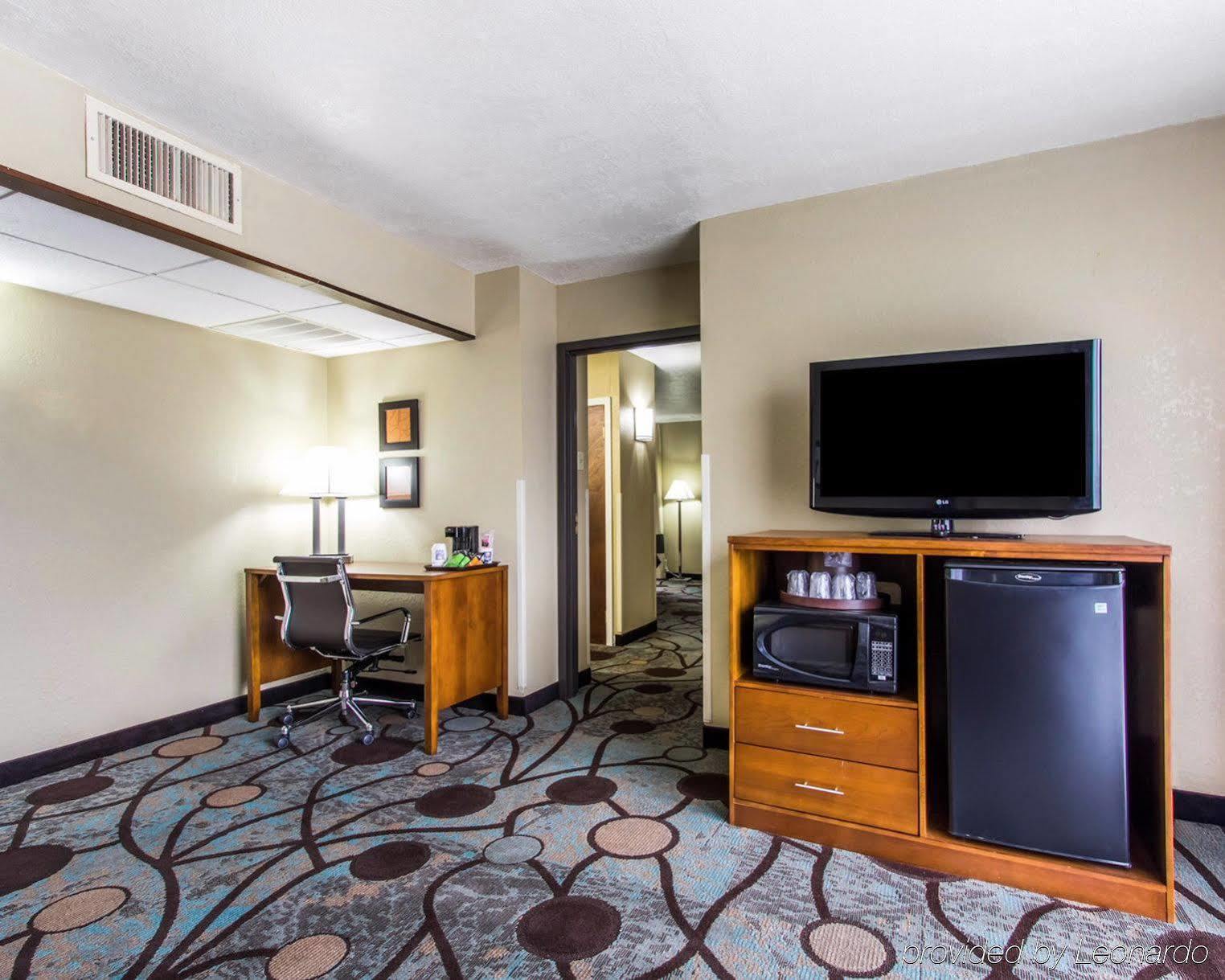 Hotel Americinn By Wyndham East Memphis