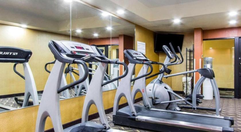Americinn By Wyndham East Hotel 2*